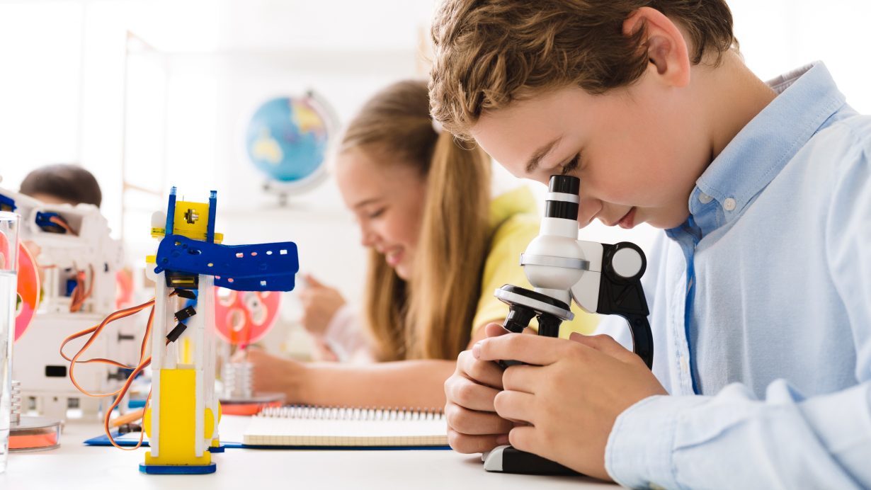 kid friendly optics - kids using microscopes